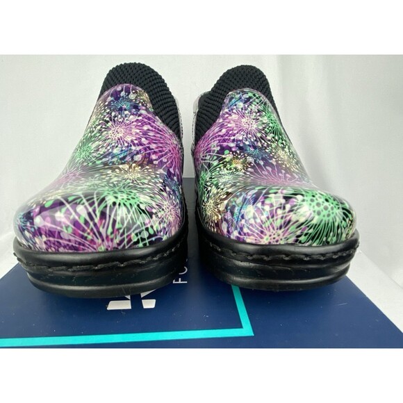 KLOGS Footwear Clogs Size 8 Imperial Dandelion Patent Nurse Shoes Standing MINT - Picture 3 of 16